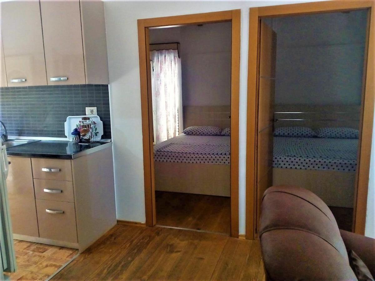 Ramo'S Green Beachside Retreat - Cozy 2 Bedroom Home Vlore Luaran gambar