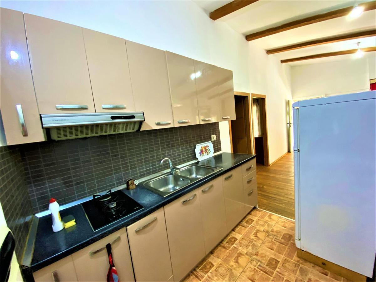 Ramo'S Green Beachside Retreat - Cozy 2 Bedroom Home Vlore Luaran gambar